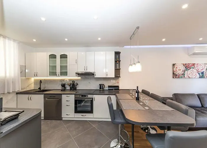 Silva Apartment Split